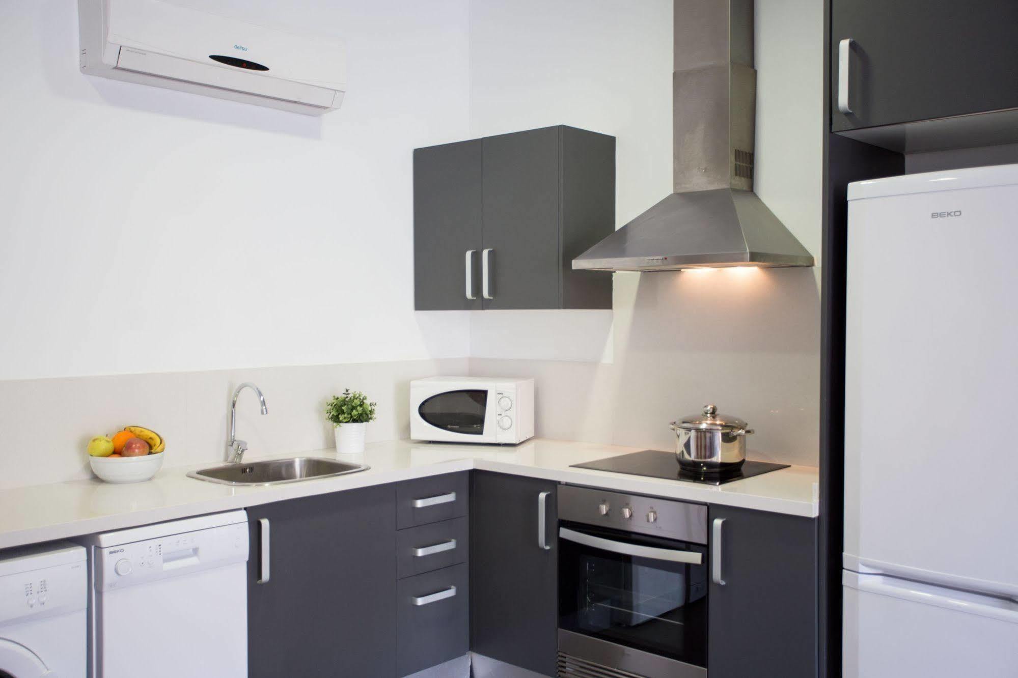 Valencia Centre Torres De Quart Apartment Exterior photo
